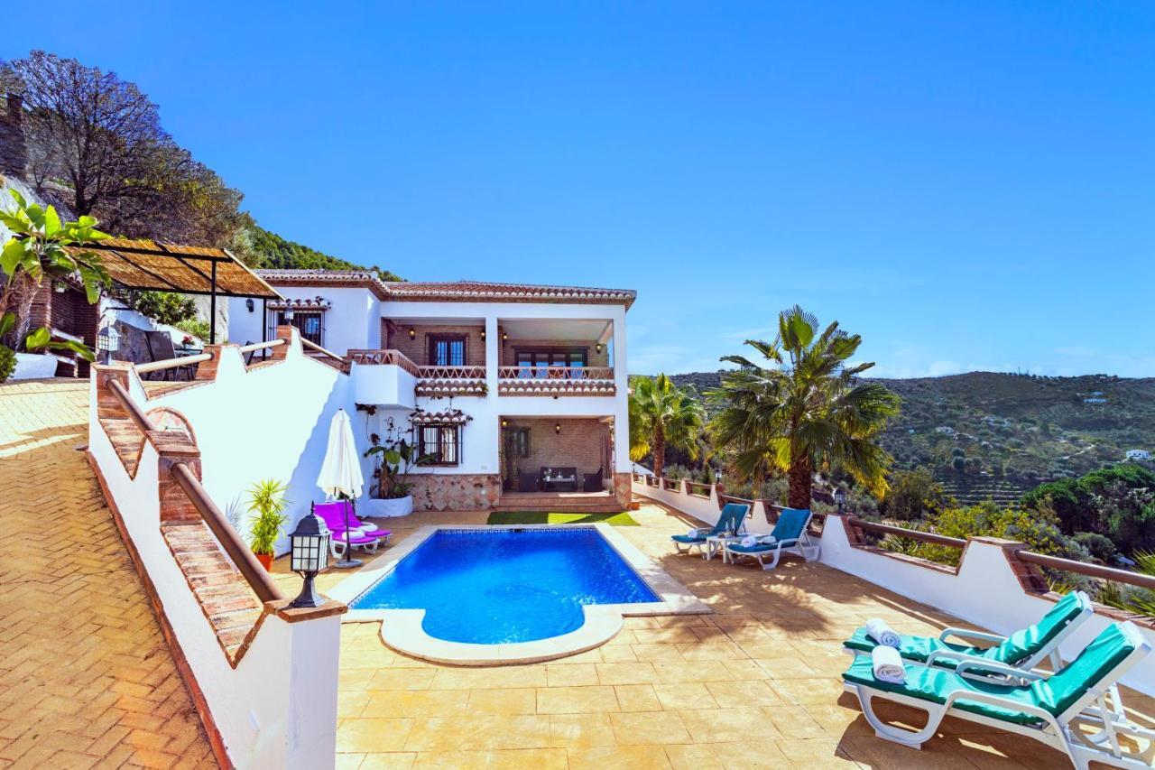 Holiday Home El Encinar Alcaucín Eksteriør billede